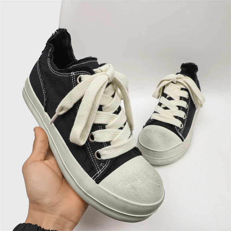 2025New Men Canvas Thick Bottom Sneakers Fashion Lace Up Casual Youth Shoes Lightweight Outdoor Comfy Flat Designer Walking Shoe