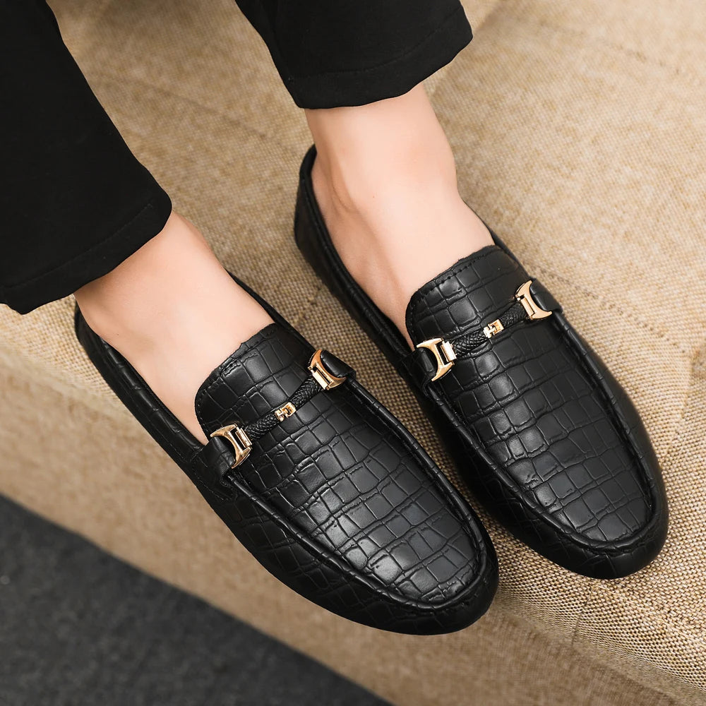 Autumn trend of 2025 men's bean shoes checkerboard casual men's shoes compound Leather men's flat shoes men's driving Size 39-46