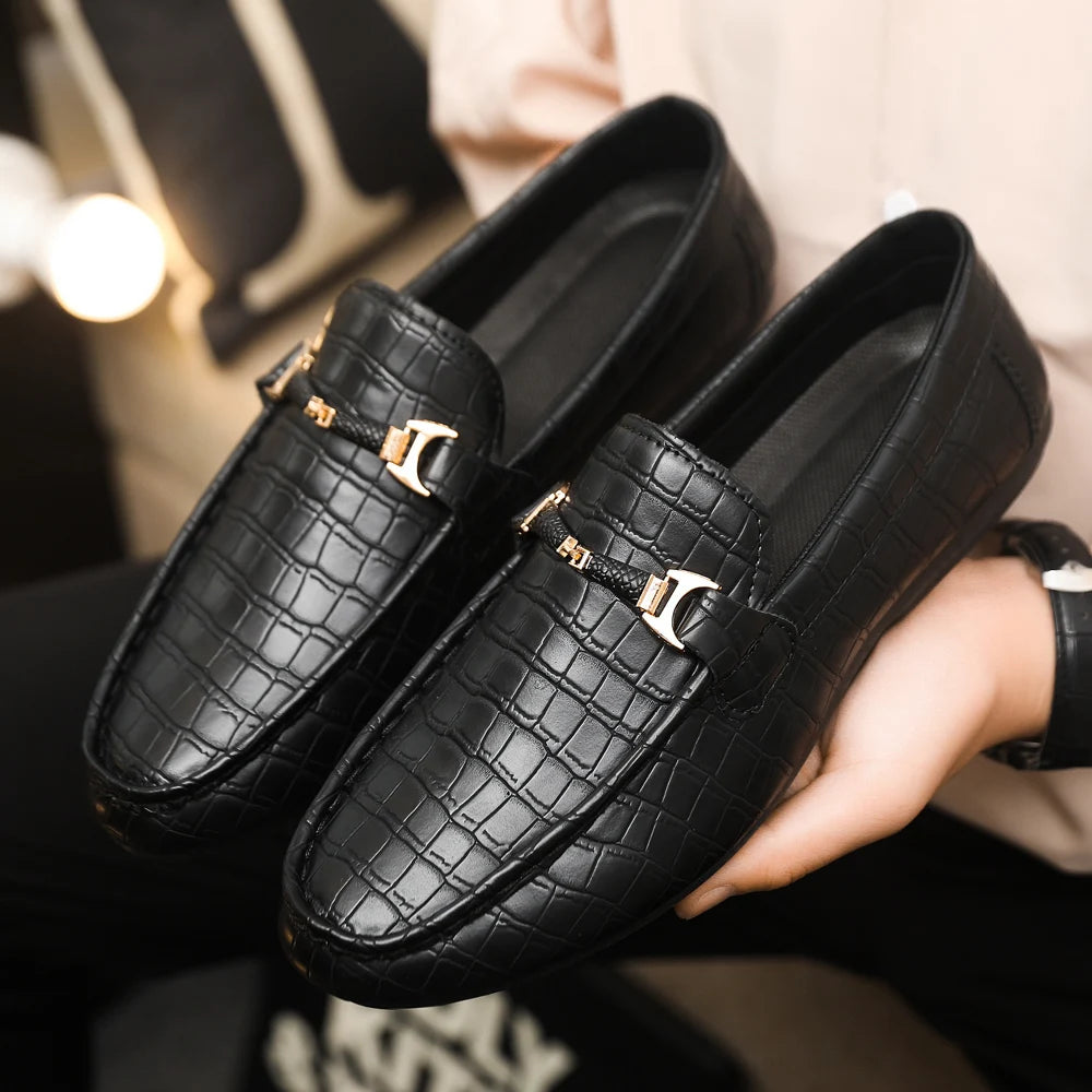 Autumn trend of 2025 men's bean shoes checkerboard casual men's shoes compound Leather men's flat shoes men's driving Size 39-46