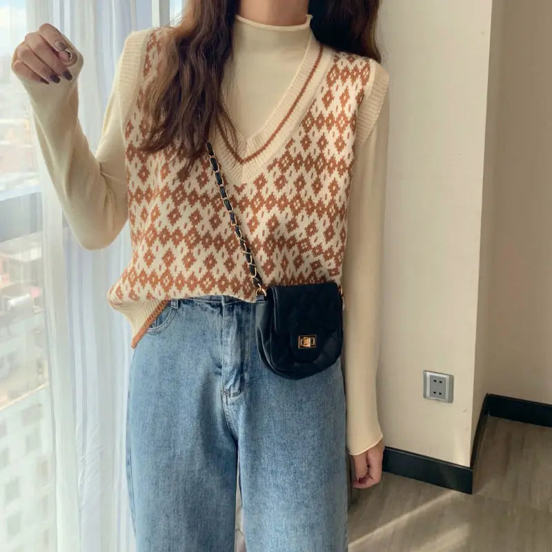 Women Sweater Vest Spring Autumn Fashion Female Casual Loose V-neck Knitted Waistcoat Sleeveless Sweater Pullover Tops Knit Vest