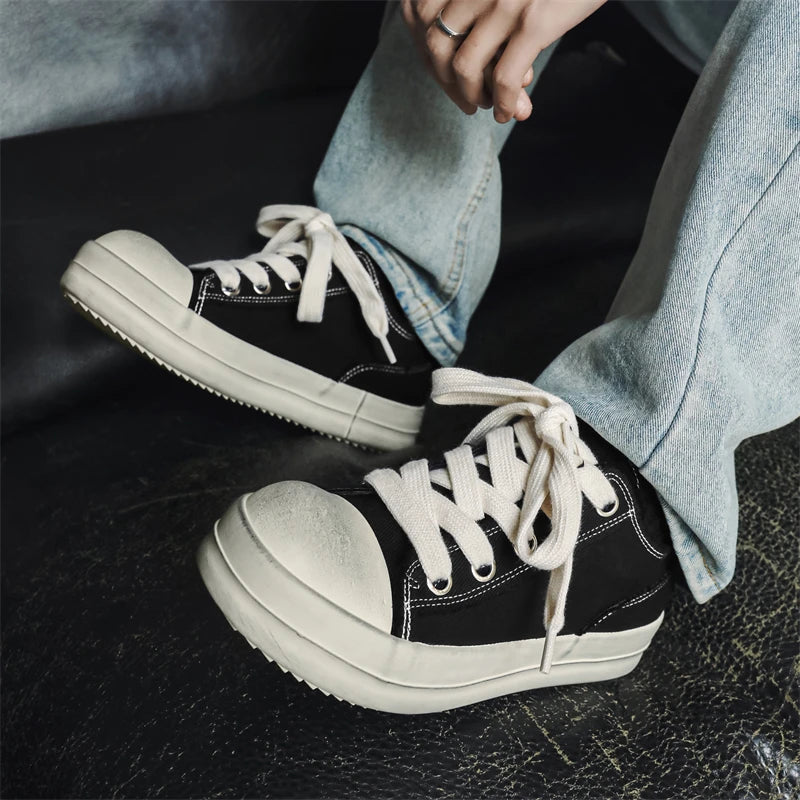 2025New Men Canvas Thick Bottom Sneakers Fashion Lace Up Casual Youth Shoes Lightweight Outdoor Comfy Flat Designer Walking Shoe