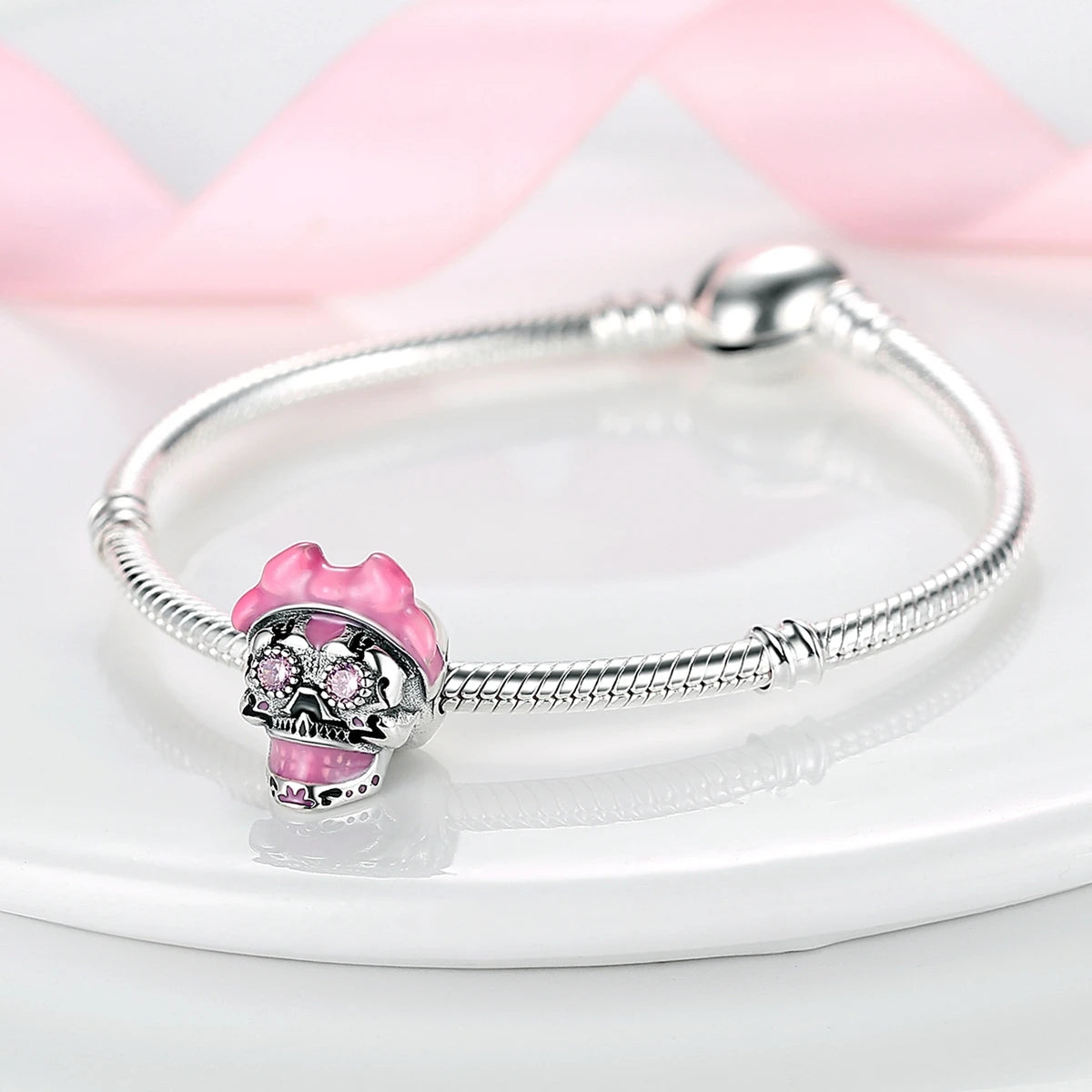 Silver Plated Cute Animals Charms Pendant Lovely Penguin Avocado Dangle Charm Beads Fit Bangle Bracelet Necklace Women Jewelry