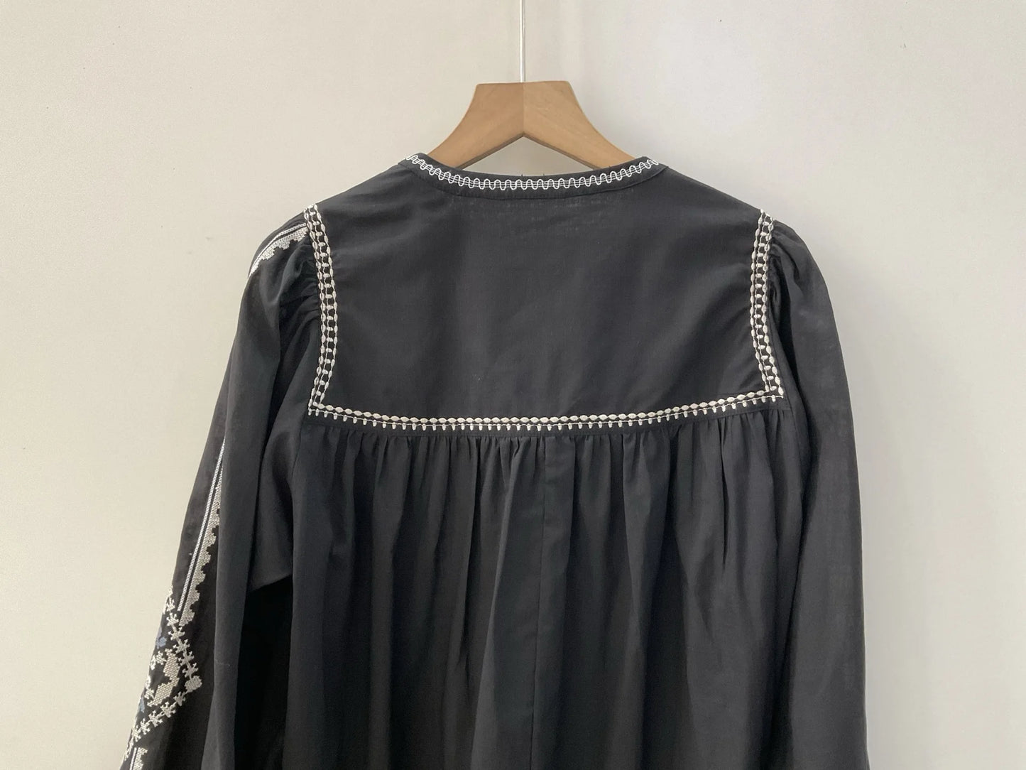 Women White Green Black Shirt Embroidery 100% Cotton Vintage Long Lantern Sleeve Front Buttons Lady O-neck Blouse 2025 Spring
