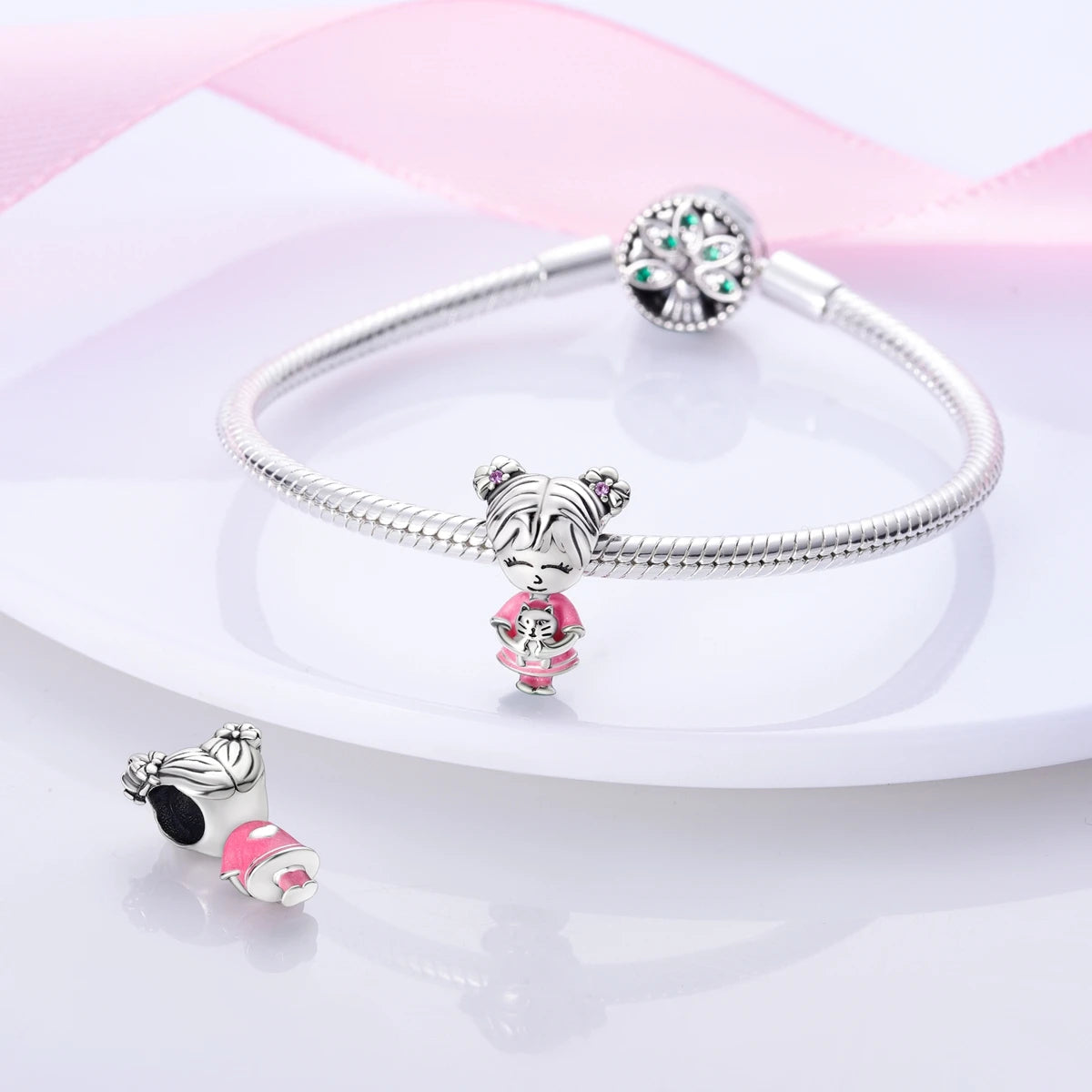 Silver Plated Cute Animals Charms Pendant Lovely Penguin Avocado Dangle Charm Beads Fit Bangle Bracelet Necklace Women Jewelry
