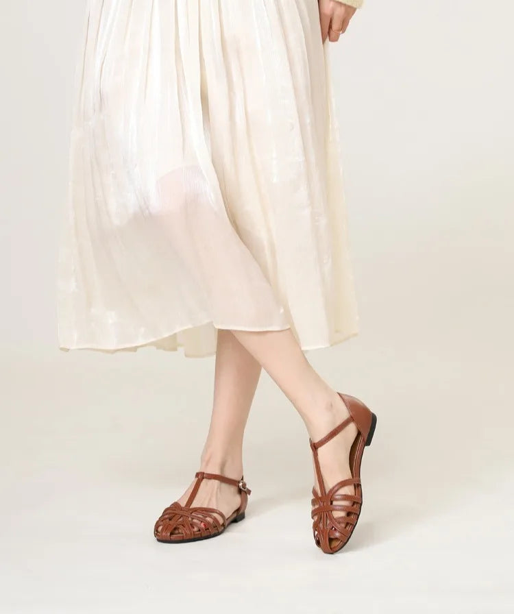 Knitted Hollow Flat Toe Sandals for Women's 2025 New Summer Wear, Breathable One-piece Buckle Fashion Vacation Roman Shoes Women