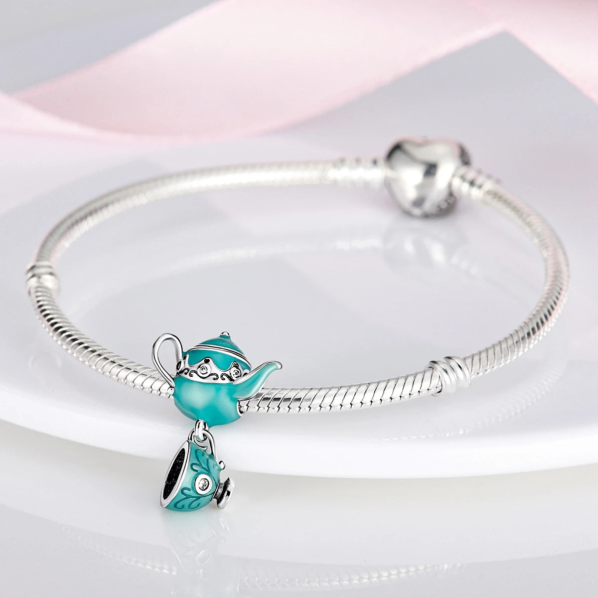 Silver Plated Cute Animals Charms Pendant Lovely Penguin Avocado Dangle Charm Beads Fit Bangle Bracelet Necklace Women Jewelry