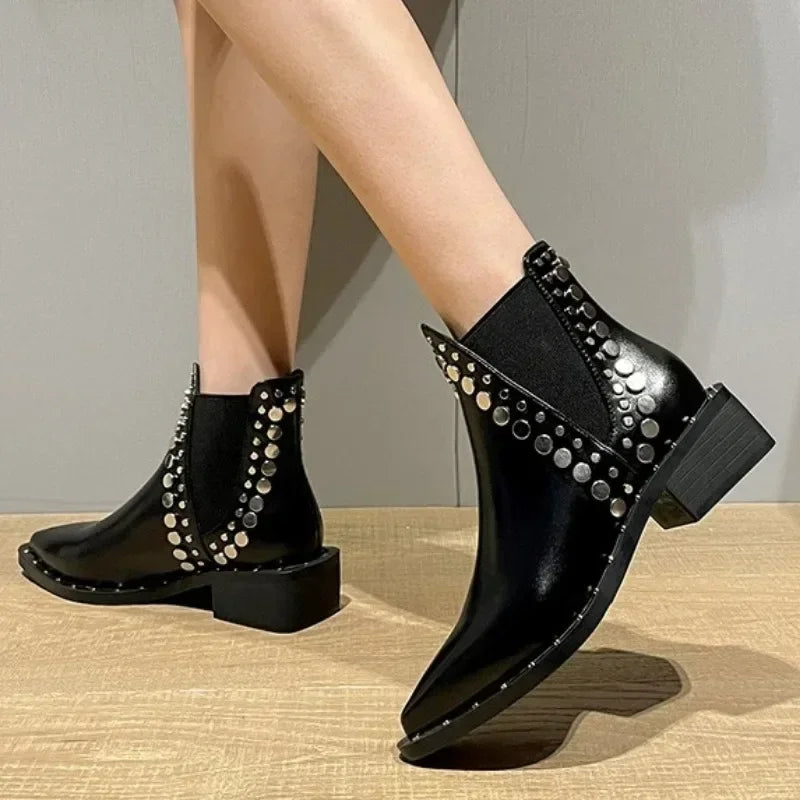 2025New Womens Ankle Boots Sexy Pointed Toe Punk Style Rivet-decorated Women's Knight Boots Winter Warm and Fashion Short Boots