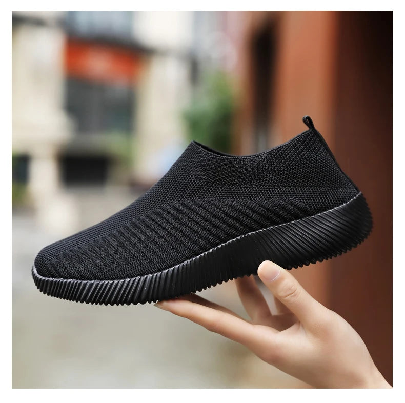 New Pink Women Shoes Soft Sneakers Lightweight And Comfortable Women Slip On Lazy Loafers Walking Shoes For Women Size 36-42